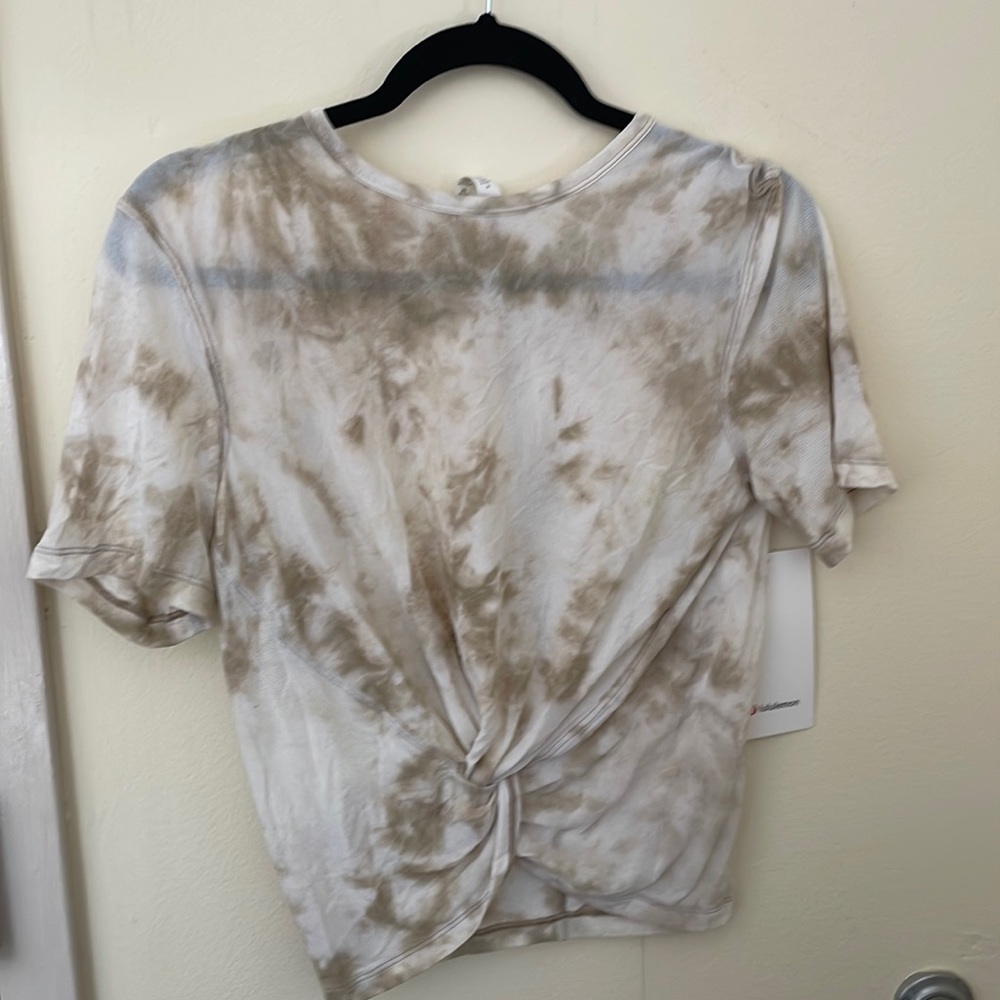 Brand New Lululemon T shirt